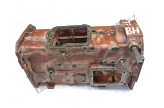 87120505: Skříň převodovky 4.R 84-121-002, 87-120-005