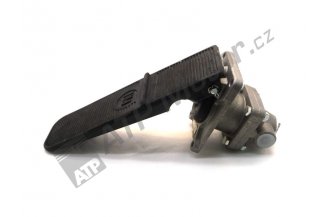 039613102: Braker pedal UN-053 repaired